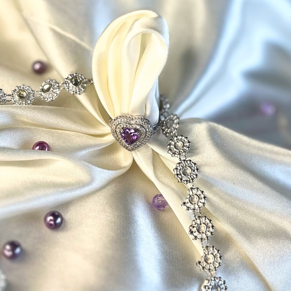 Huge Purple Amethyst, and White Sapphire,diamond ring - Picture 6 of 11